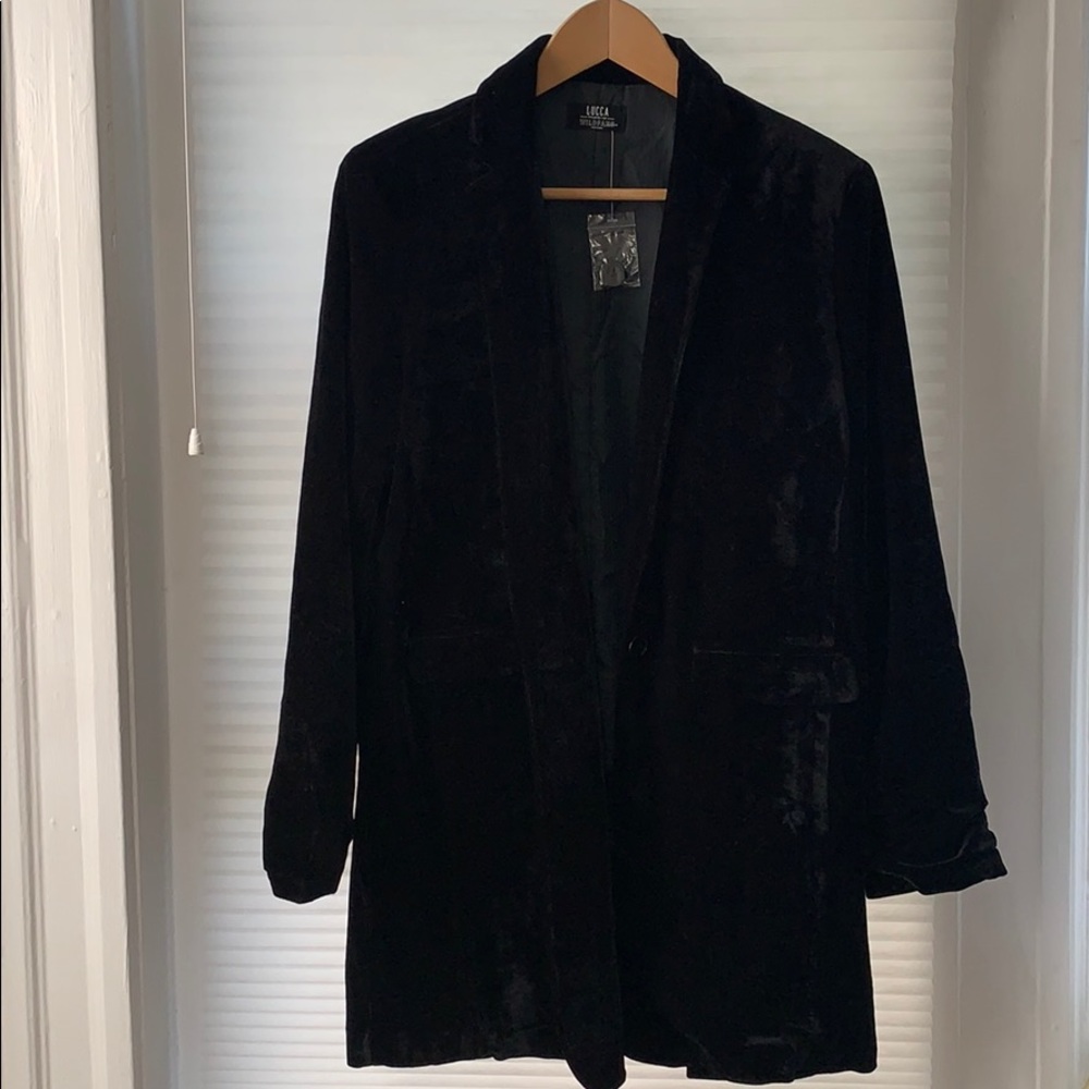 WILDFANG x Lucca women’s velvet blazer